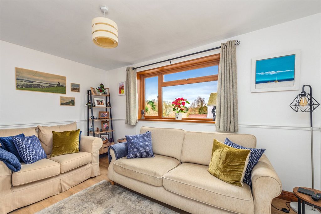 Property photo 3 of 15 Picture No. 01