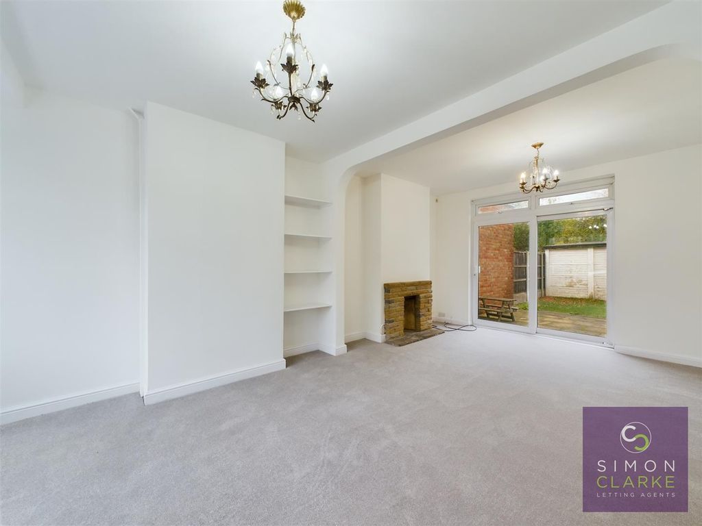 Property photo 3 of 10 Cam03369G0-Pr0178-Still008.Jpg