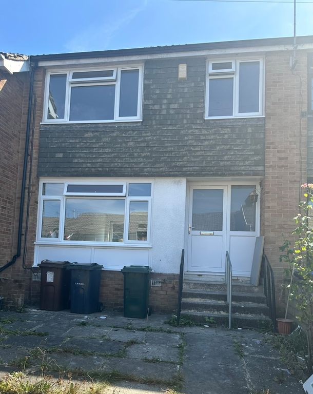 Property photo 3 of 3
