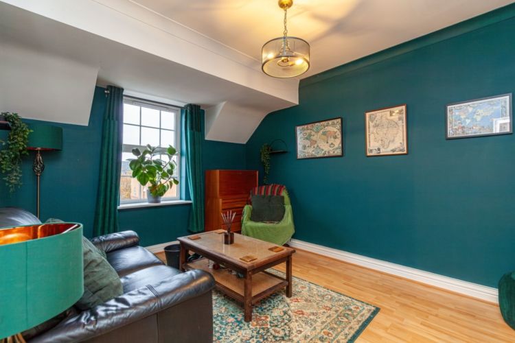 Property photo 2 of 9 267458-Std