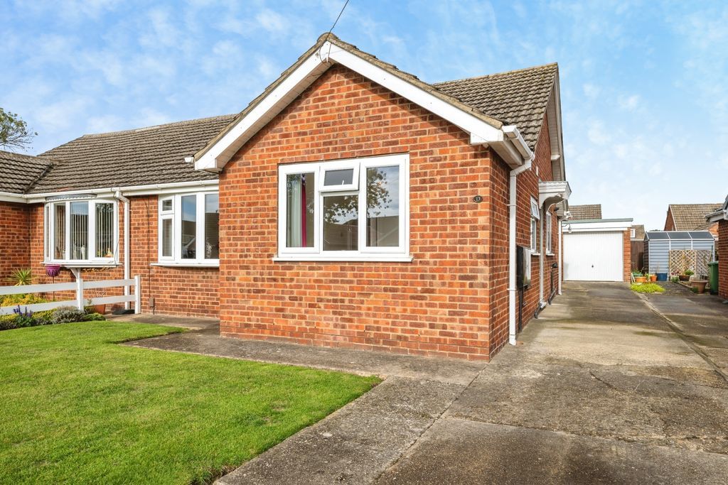 Property photo 1 of 16 Front