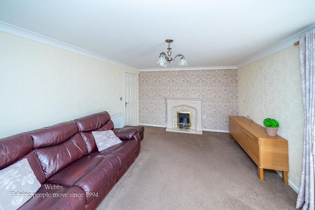 Property photo 3 of 21 Webbs-43.Jpg