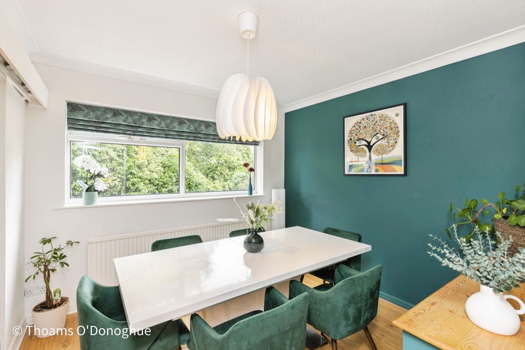 Property photo 3 of 20 Dining Room