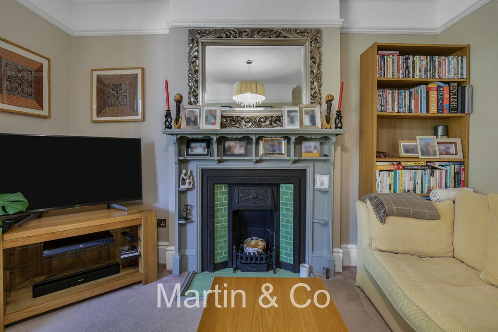 Property photo 1 of 13