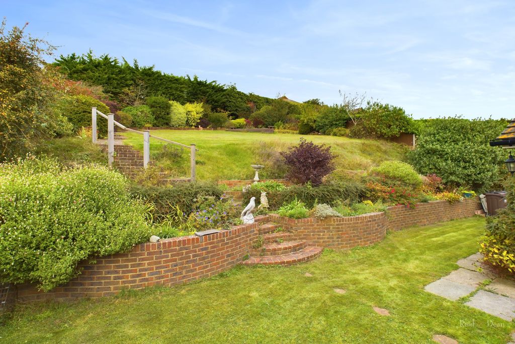 Property photo 3 of 17 786-Hr-3.Jpg