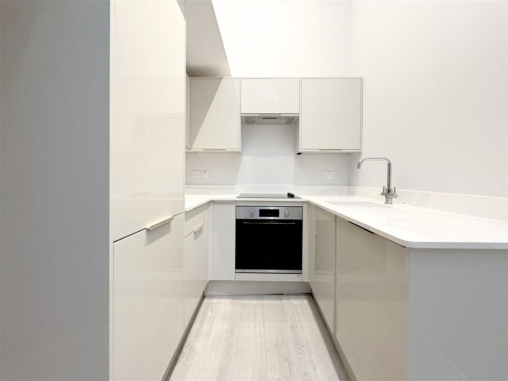 Property photo 2 of 13 Kitchen