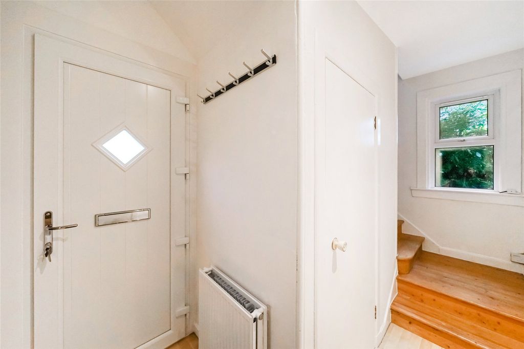 Property photo 3 of 25 Hallway