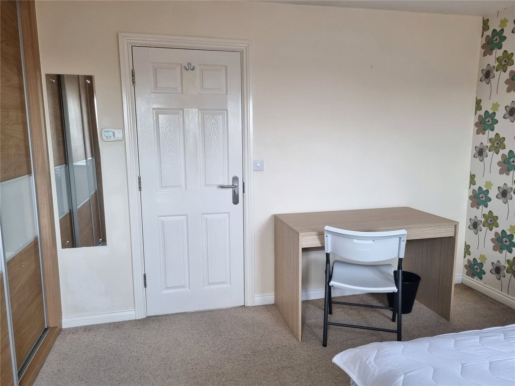 Property photo 3 of 10 Picture No. 01