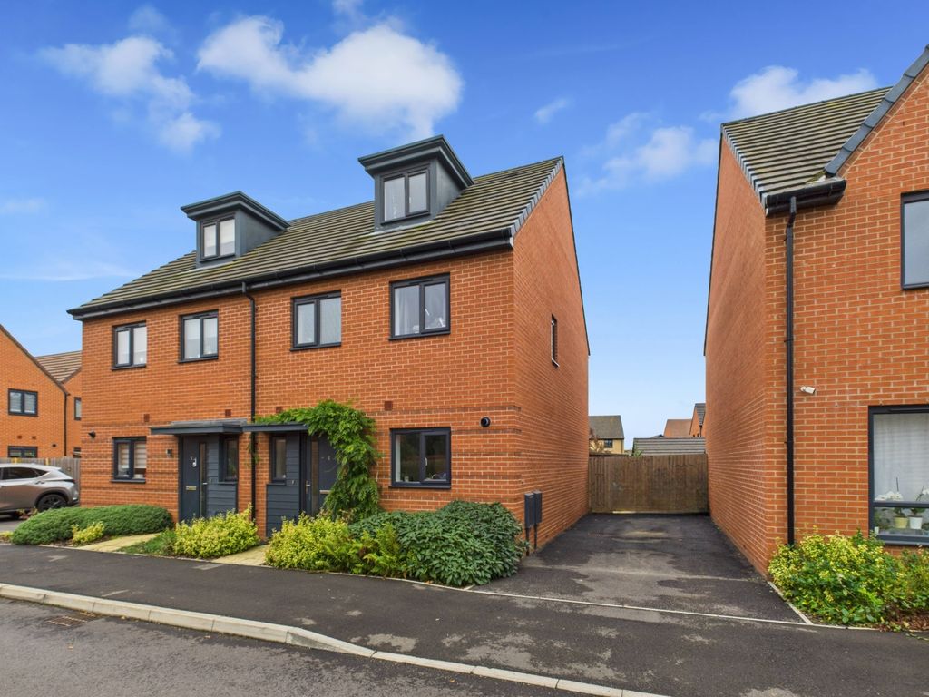 Property photo 1 of 20 Front View Of Home