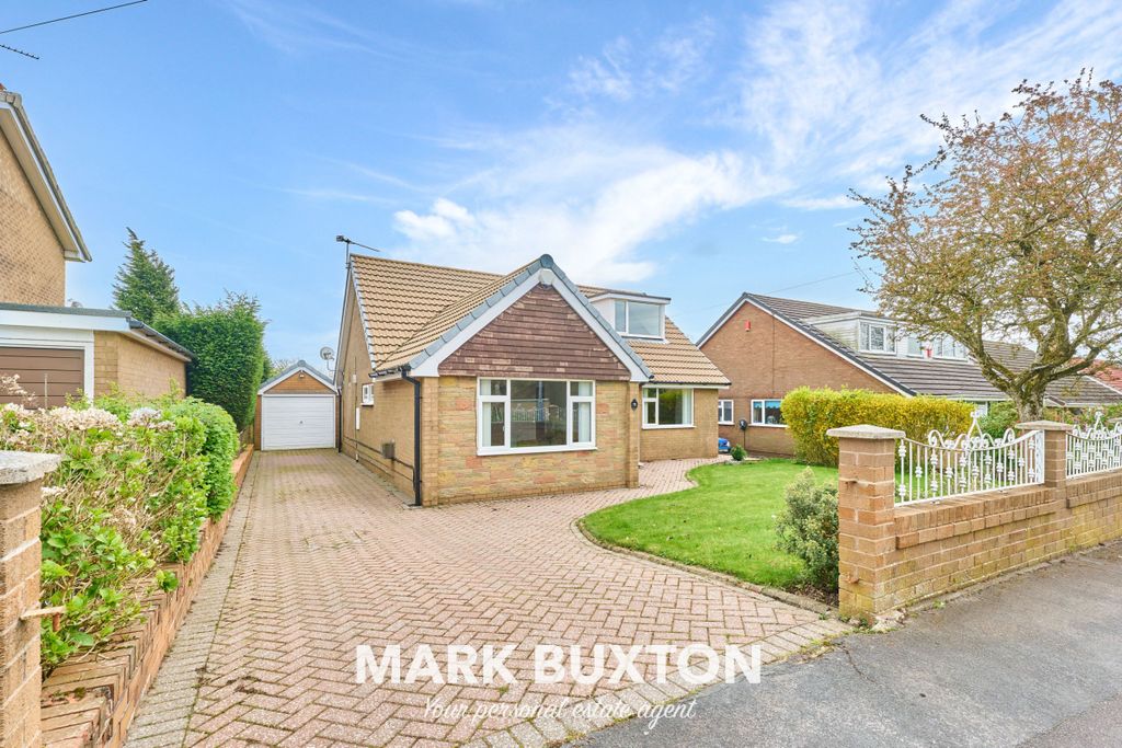 Property photo 1 of 28