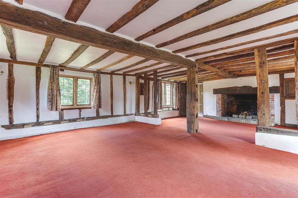 Property photo 3 of 32 Woodhams-10.Jpg