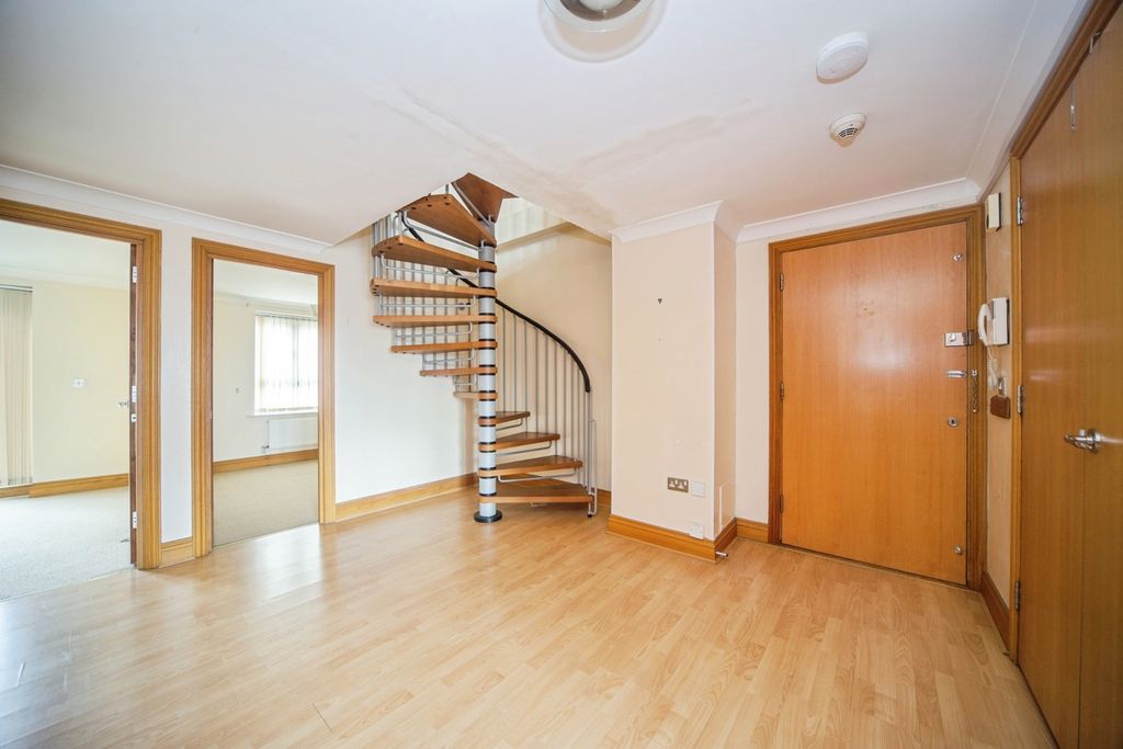 Property photo 2 of 18 Pbox-Img.Jpg