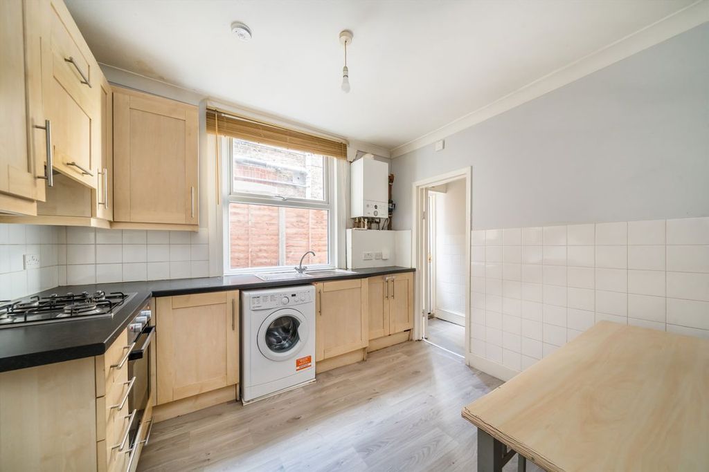 Property photo 3 of 5