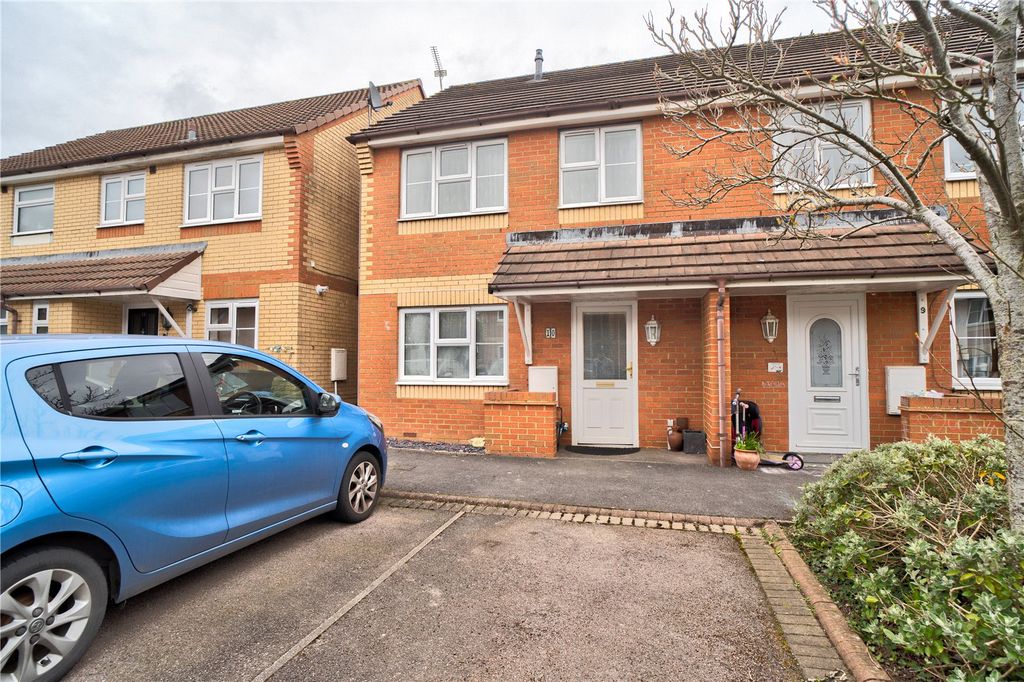 Property photo 1 of 6 Front