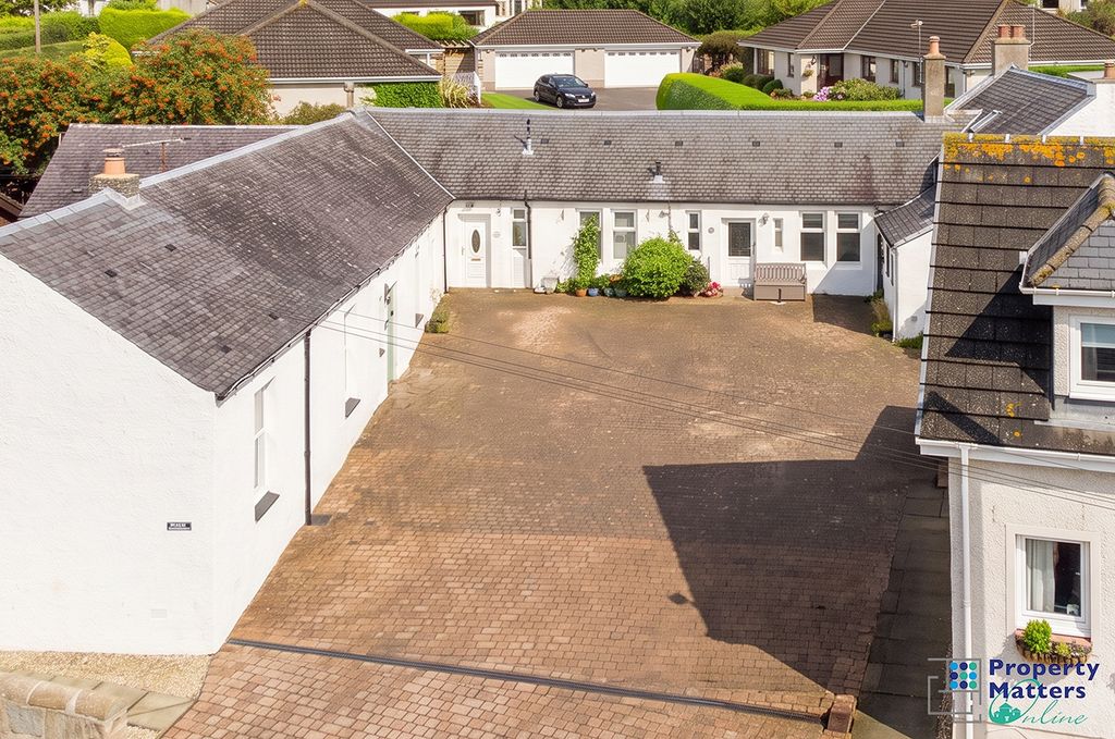 Property photo 1 of 15 2 Bedroom Mid-Terraced Bungalow