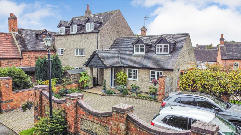 Property photo 1 of 33