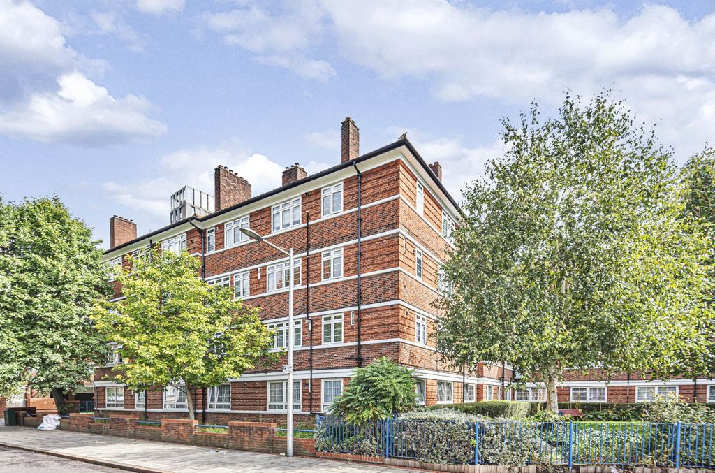 Property photo 1 of 6 External