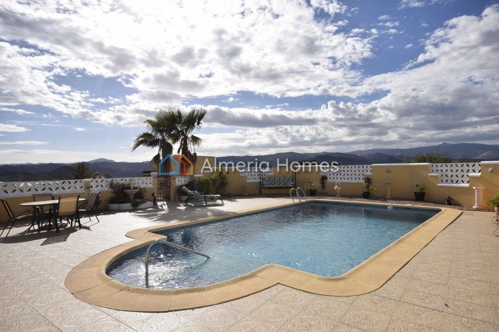 Property photo 3 of 21