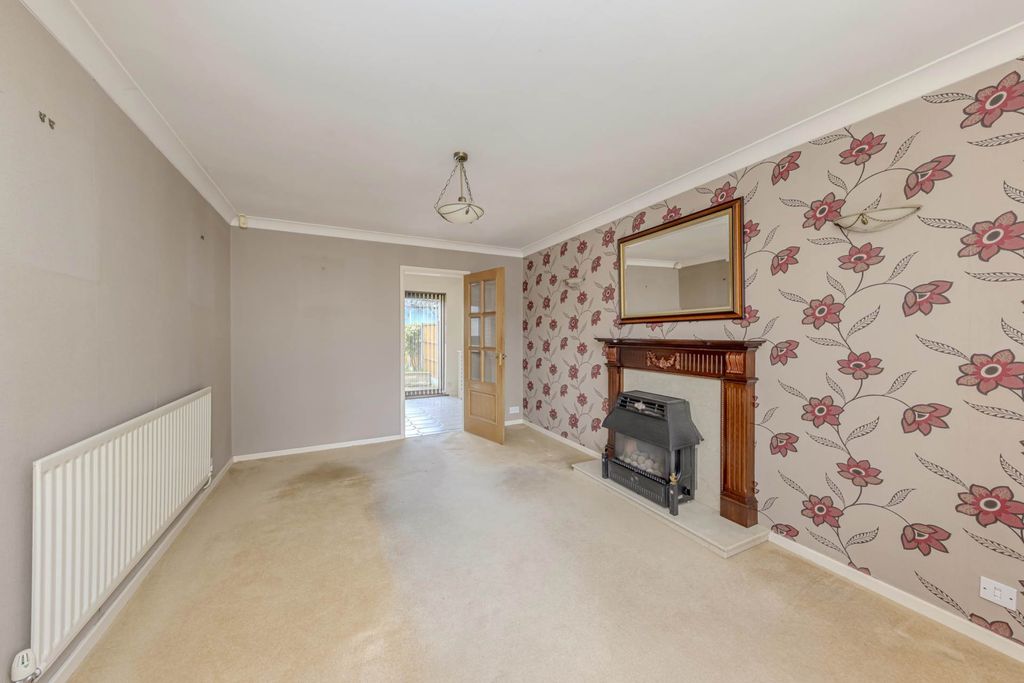 Property photo 3 of 22