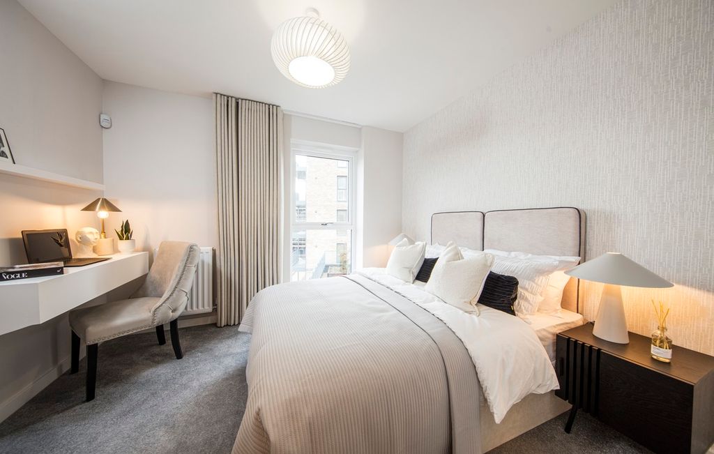 Property photo 3 of 11 Fairview New Homes - Zoopla -