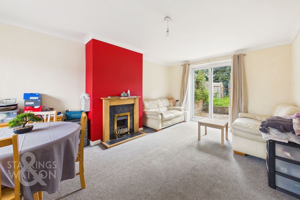 Property photo 1 of 25