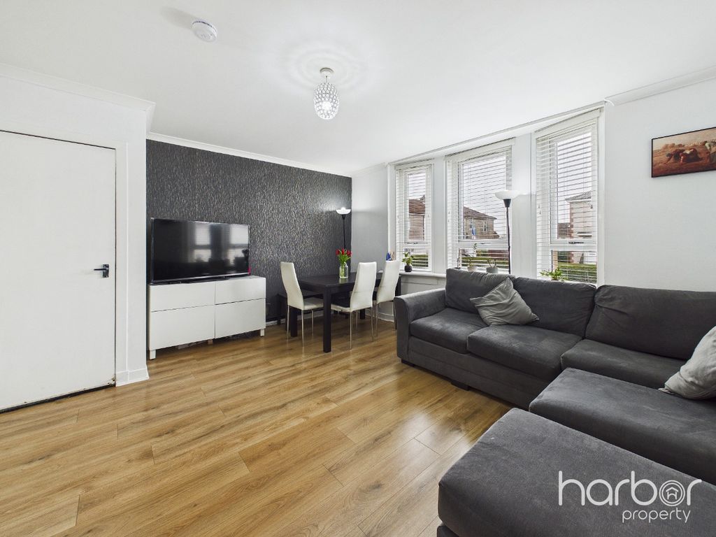 Property photo 3 of 17 5018767