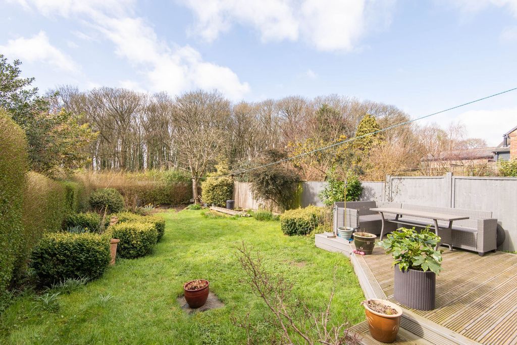 Property photo 3 of 21