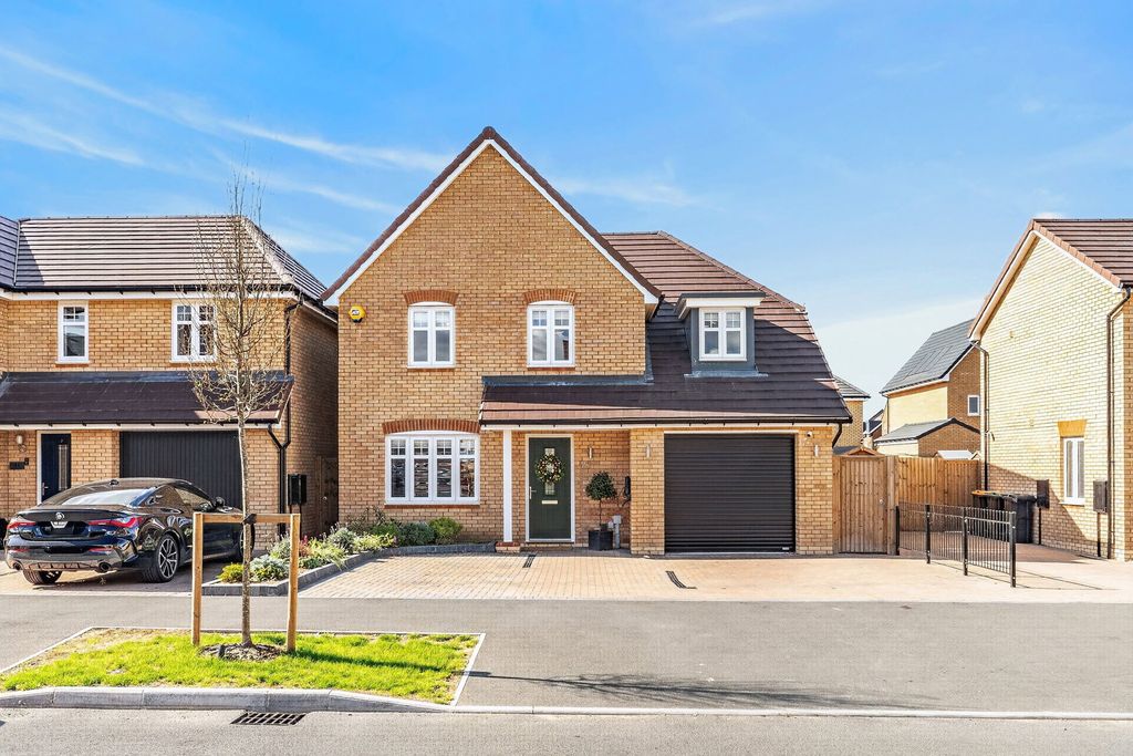 Property photo 1 of 57