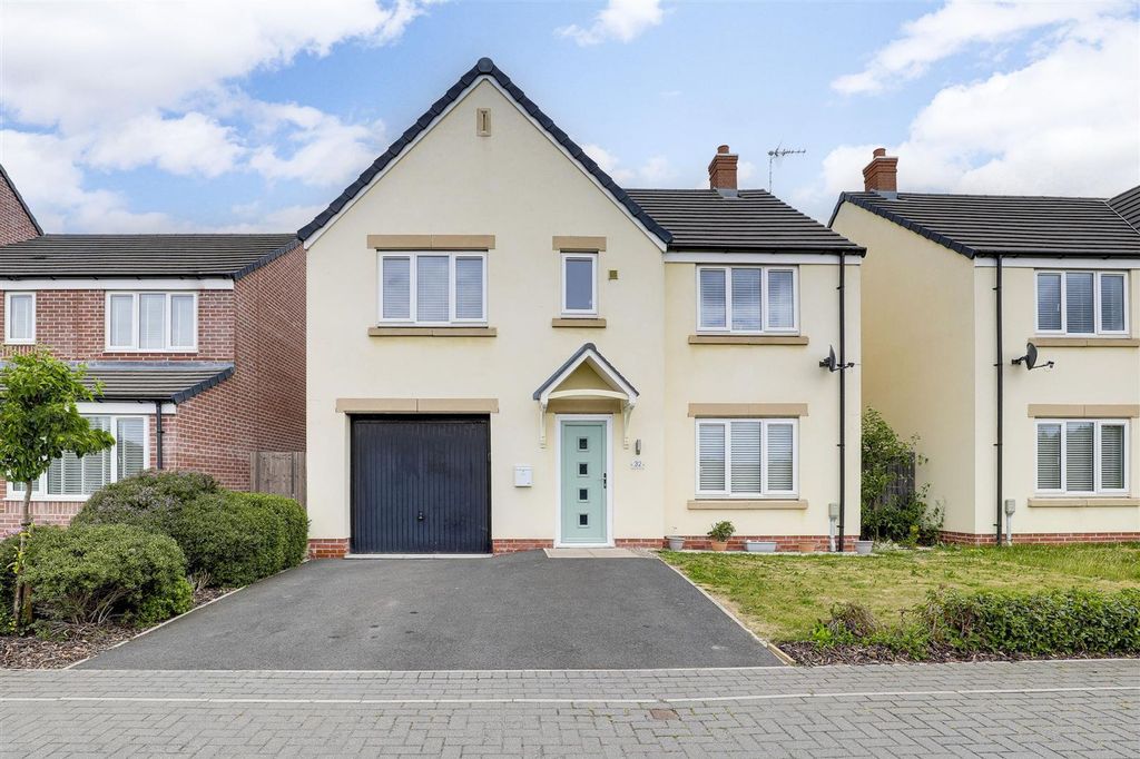 Property photo 1 of 21