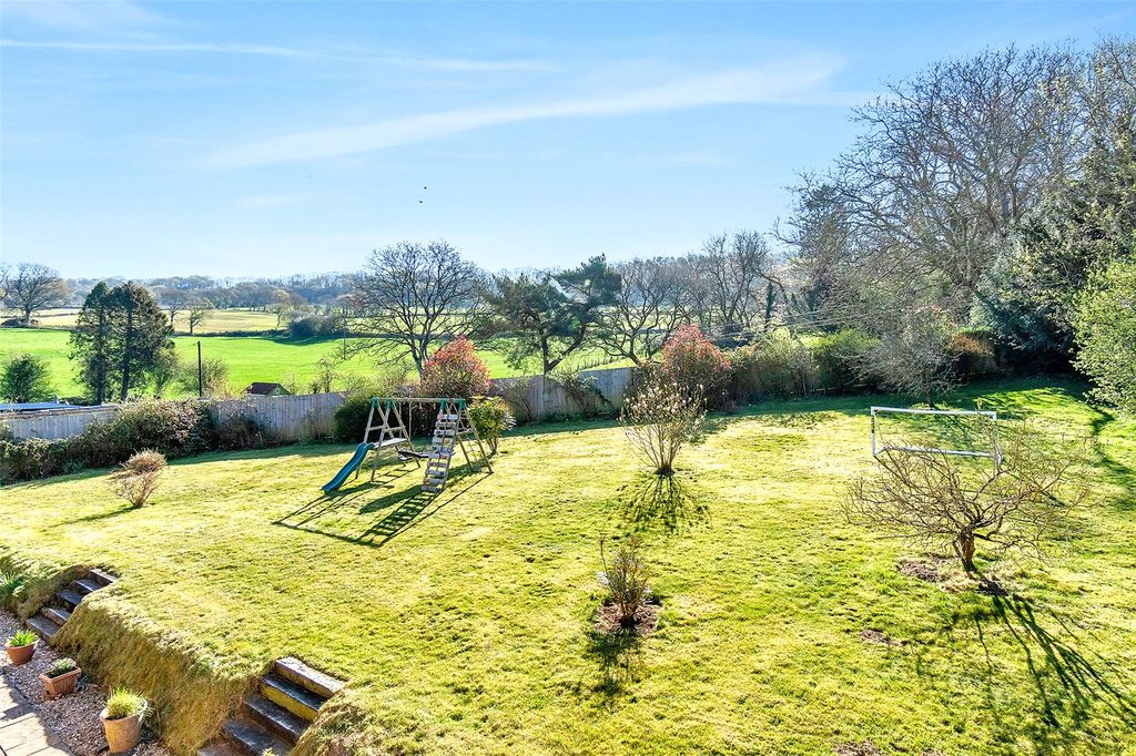 Property photo 2 of 26 Picture No. 04