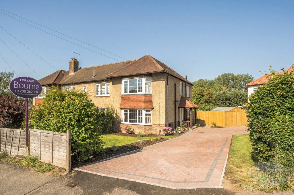 Property photo 1 of 19 Picture No. 06