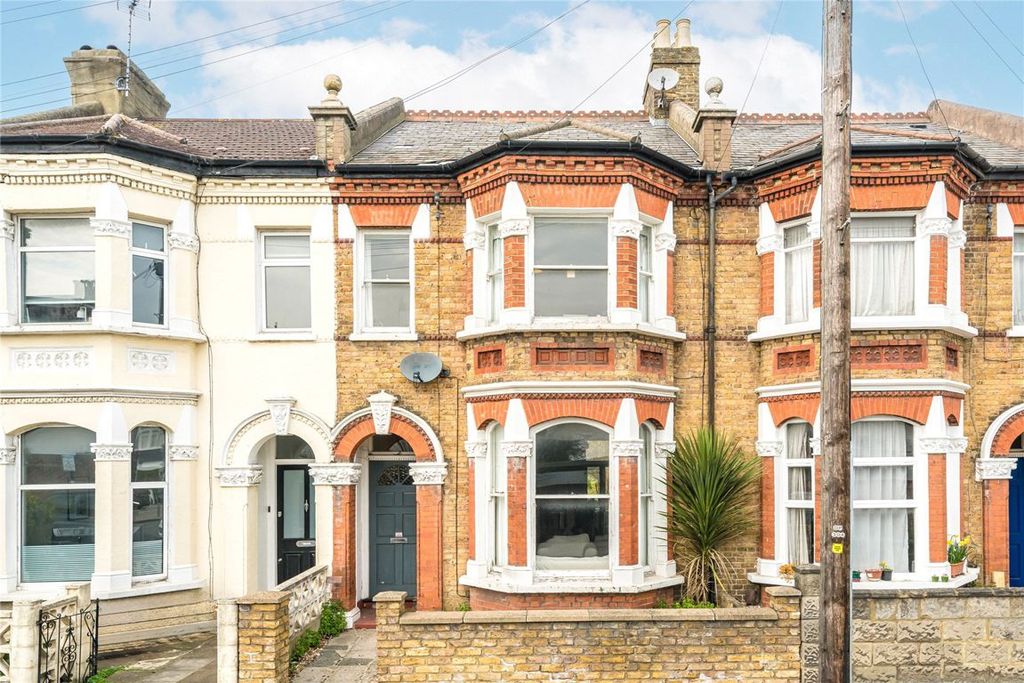 Property photo 1 of 11