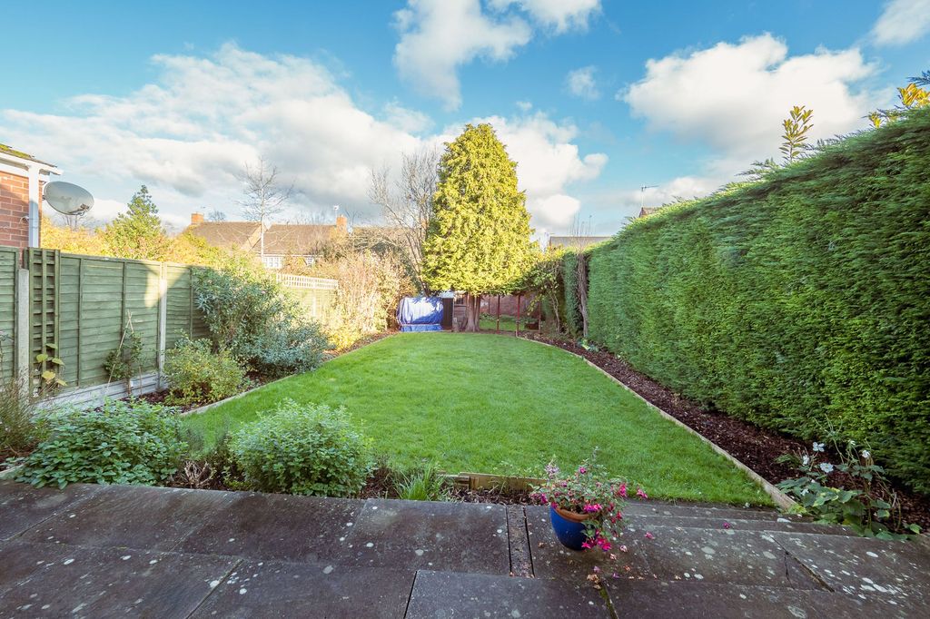 Property photo 2 of 30