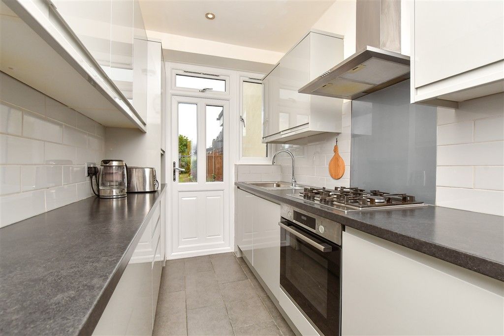 Property photo 3 of 16 Kitchen