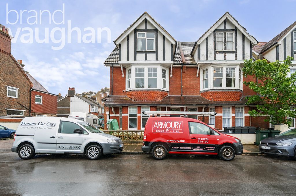 Property photo 1 of 10 External