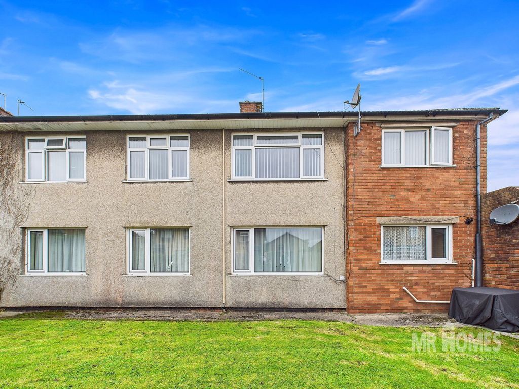 Property photo 2 of 25