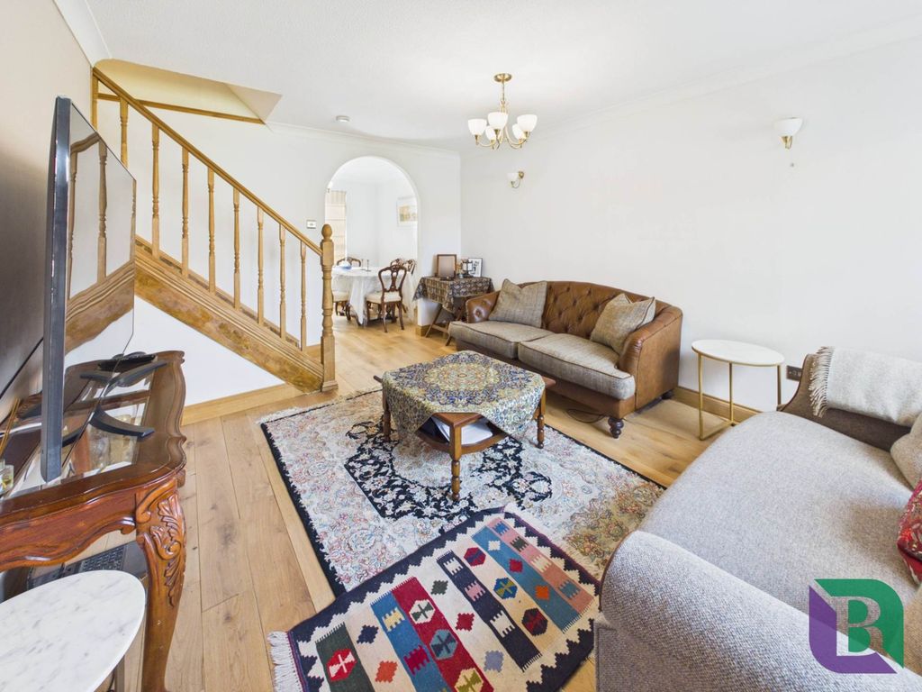 Property photo 2 of 18