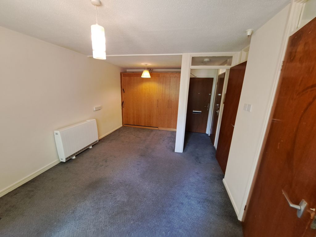 Property photo 3 of 3