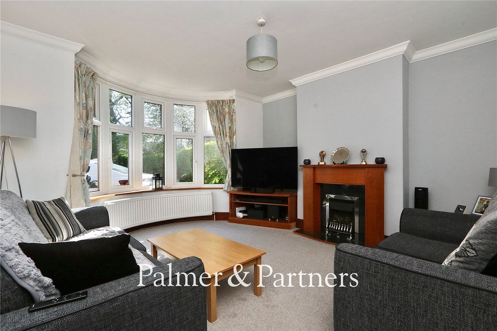 Property photo 3 of 22 Picture No. 17