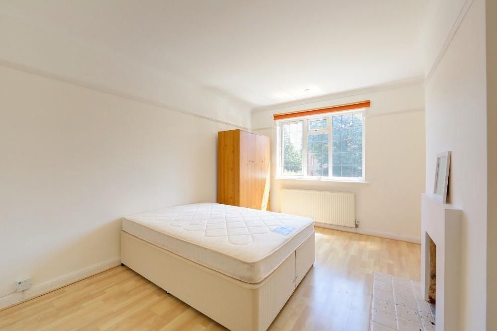 Property photo 3 of 7 Bedroom 2 (Medium).Jpg