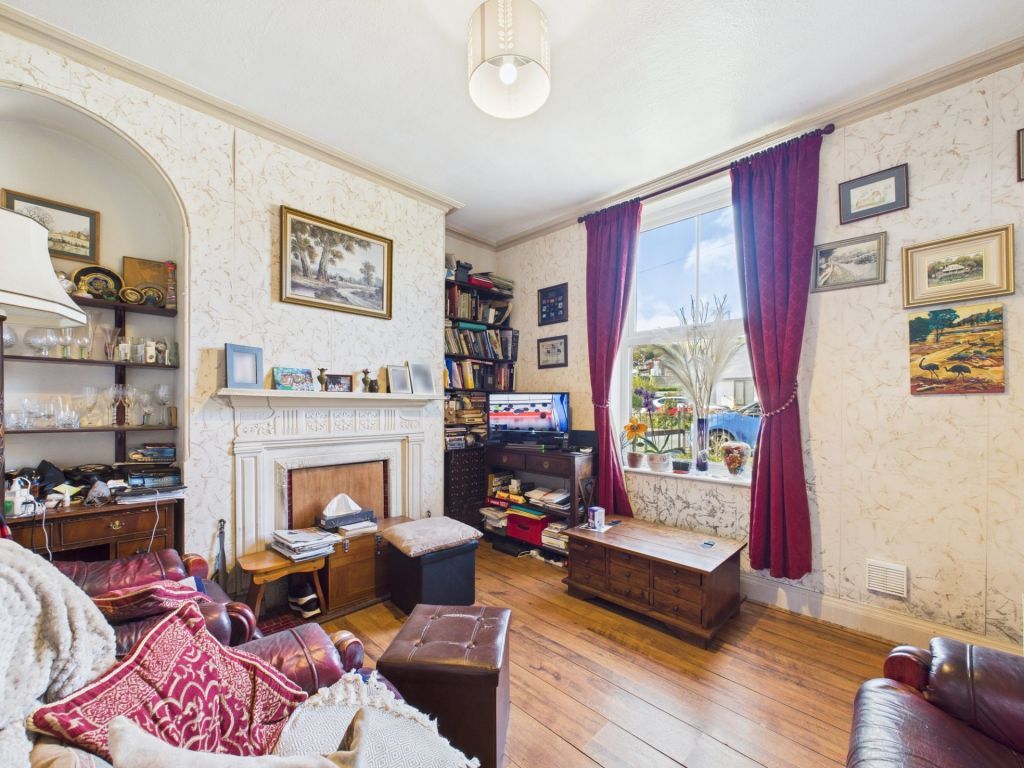 Property photo 2 of 18