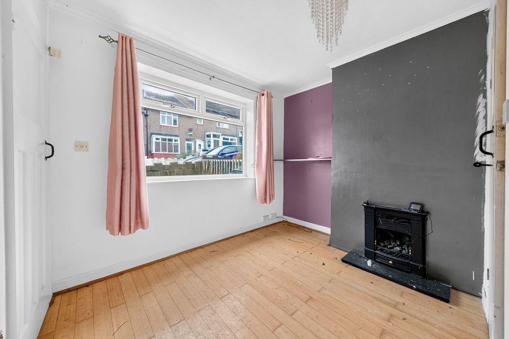 Property photo 3 of 19