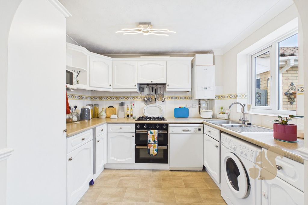 Property photo 3 of 19 Cam01659G0-Pr0749-Still020.Jpg