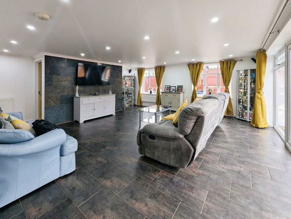 Additional image 20 of 5 bed detached house for saleClos Cae Pwll, Treharris CF46