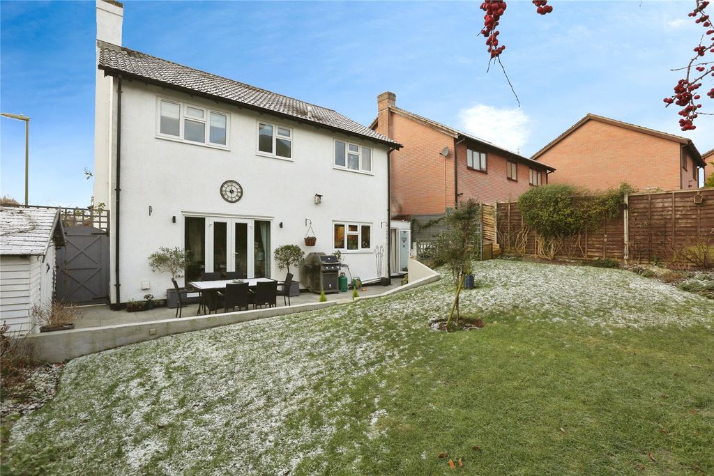 Property photo 1 of 27 Picture No. 14