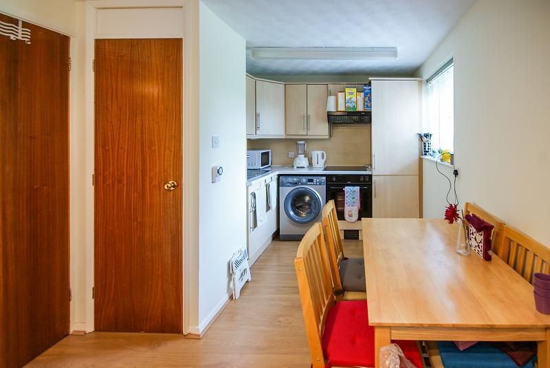 Property photo 3 of 9 2