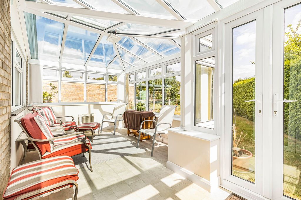 Property photo 3 of 16