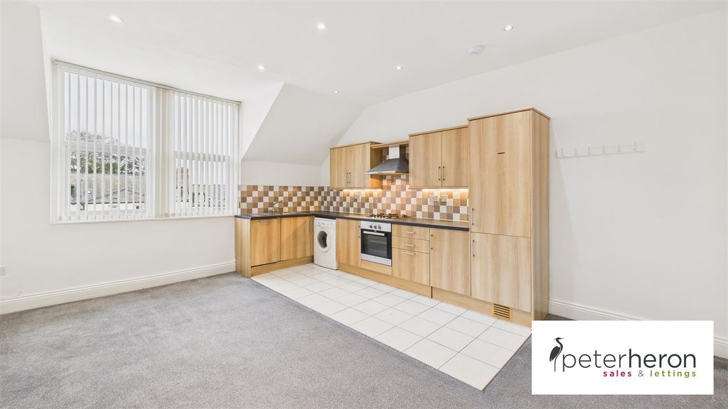 Property photo 3 of 13 Kitchen/Diner