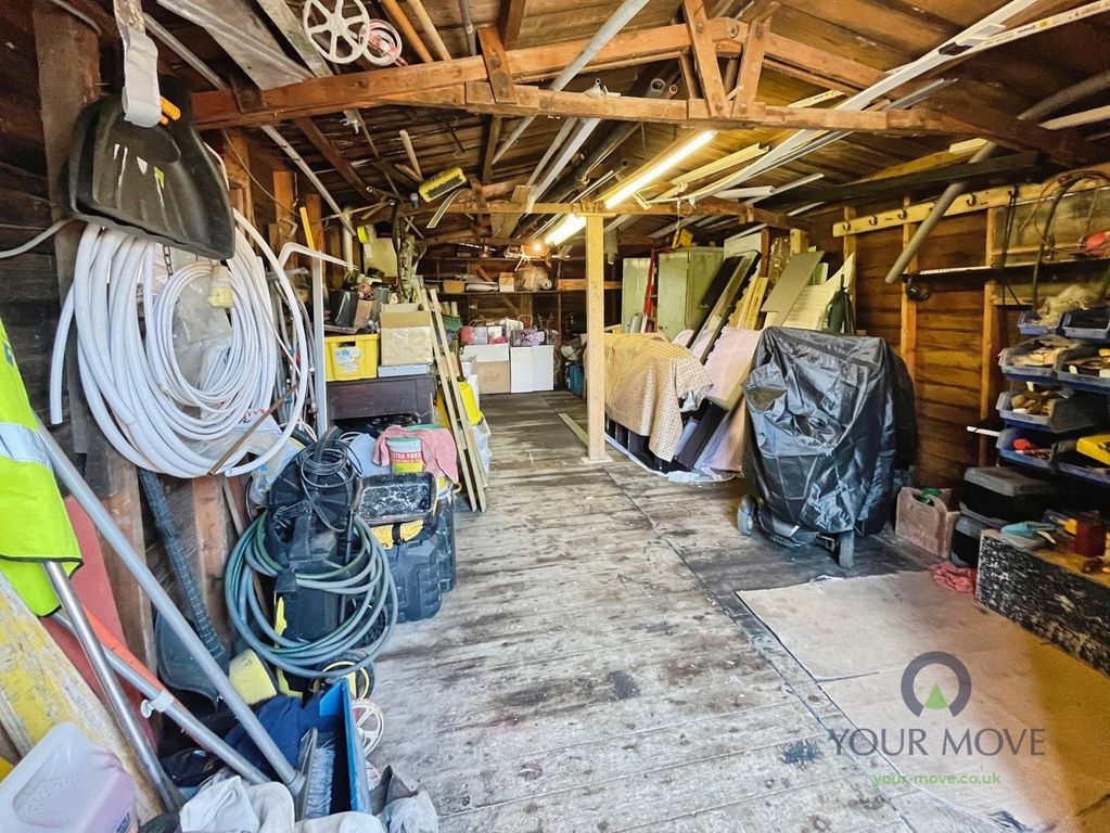 Property photo 3 of 15 Worksop