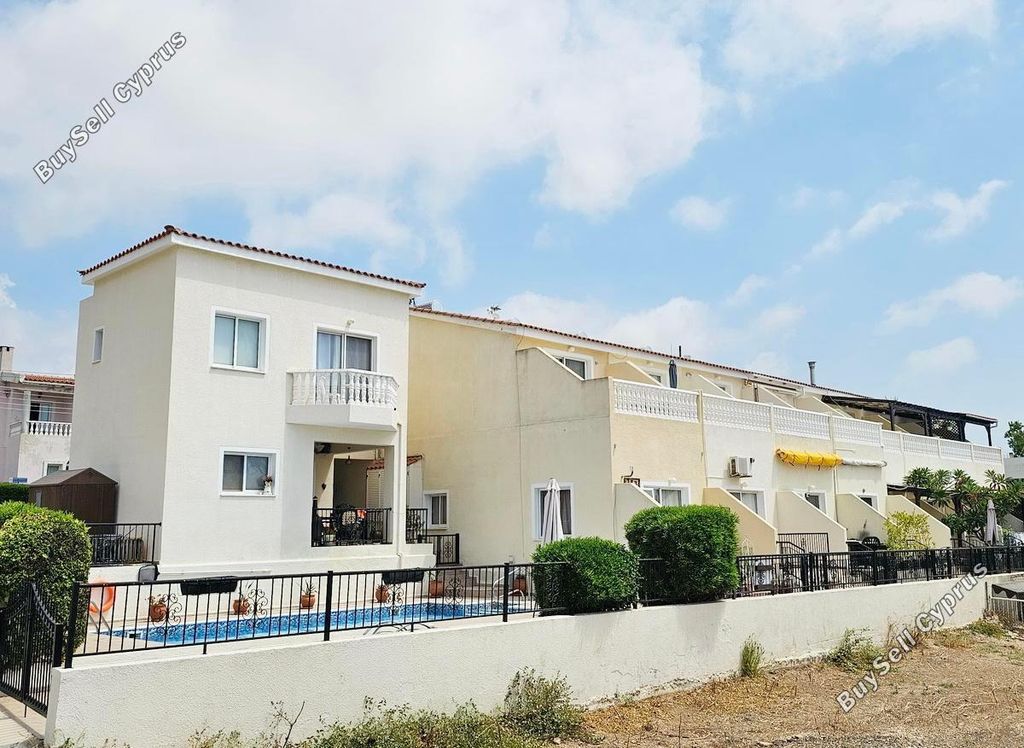 Property photo 2 of 49